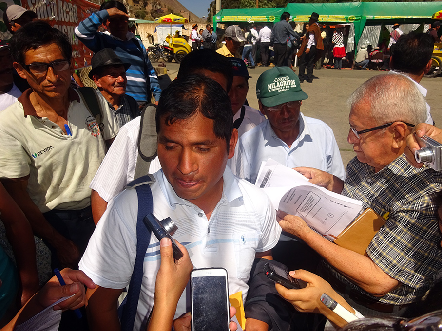 Alcalde de Chaglla y dirigentes comunales reclamaron en Gorehco