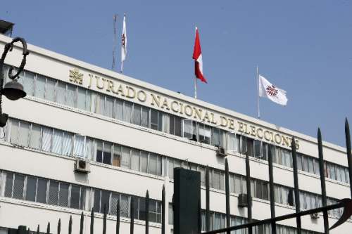 JNE cierra inscripción de partidos para las elecciones 2026: 43 agrupaciones en carrera y tres excluidas