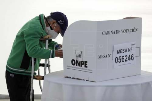 ONPE recomendará a adultos mayores votar de 2 a 4 de la tarde en la segunda vuelta