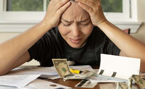 Manejo del estrés financiero Rutas hacia la tranquilidad mental y la salud económica
