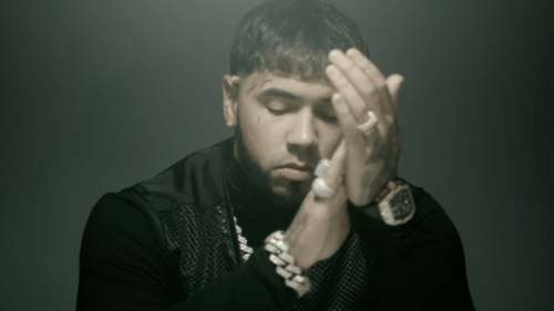 '23 preguntas' es el nuevo tema del rapero Anuel AA