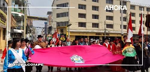 Docente tras recreación del “Grito Libertario del “Pillkomasicuna”: “Las autoridades brillan por su ausencia”