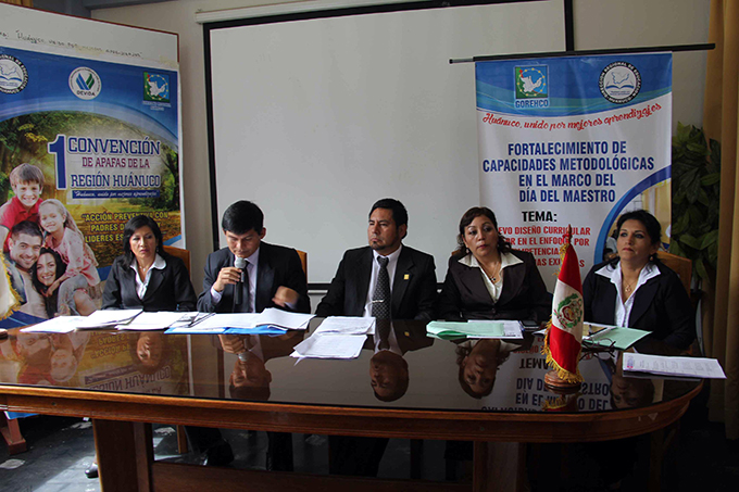 Con relojes biométricos controlarán asistencia de profesores