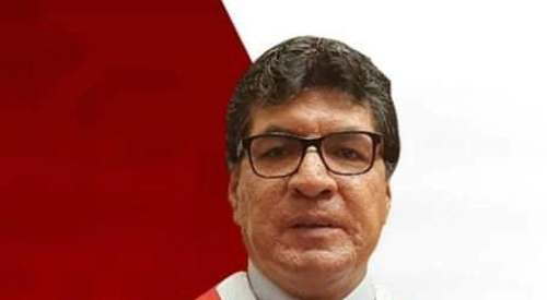 Congresista fiscaliza puesto de salud y se lleva caja de mascarillas