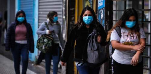 Uso de mascarillas al aire libre dejará de ser obligatorio desde octubre en Argentina