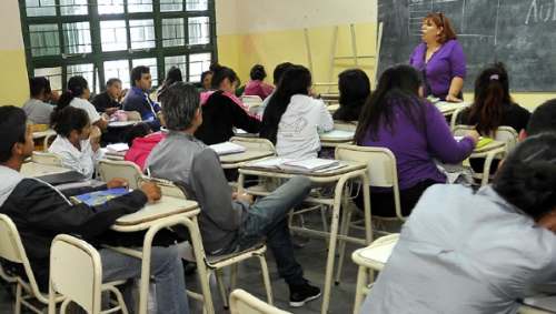 Aspec plantea suspender clases presenciales en colegio privados y públicos