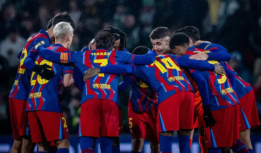 Barcelona elimina a Racing y avanza a cuartos de final de la Copa del Rey