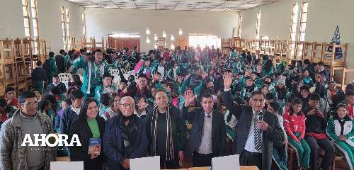 San Miguel de Cauri recibió a escritores al celebrar su 44° aniversario