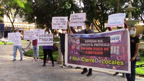 Trabajadores de casinos exigen reactivación económica del sector