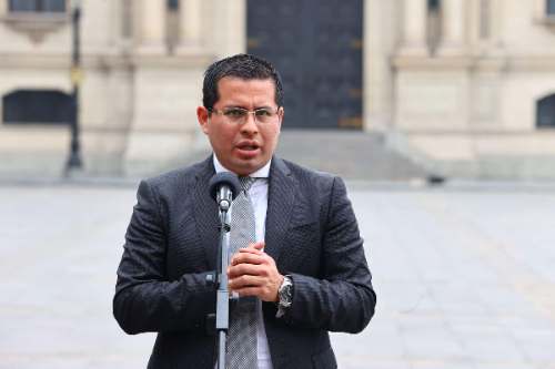 Abogado de Pedro Castillo: “Si no quieren infringir la Constitución deben archivar denuncia contra el presidente”