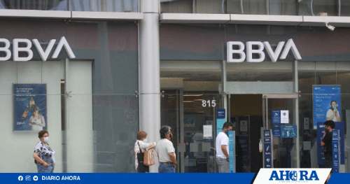 BBVA entrega préstamo a estafadores con firma y huella digital de la víctima