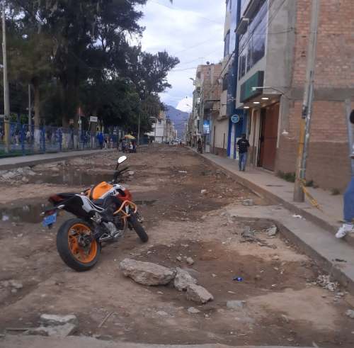 Vecinos del jirón Dos de Mayo Cdra. 15 exigen agilizar trabajos