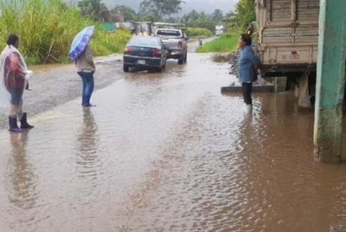 Lluvias intensas en nivel naranja afectarán a ocho regiones hasta el 8 de enero