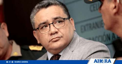 Santiváñez respalda la pena de muerte para violadores y sicarios