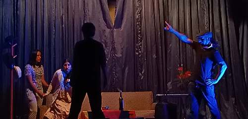 Elenco Wild Chas estrena obra de teatro "Entre el amor y el olvido"