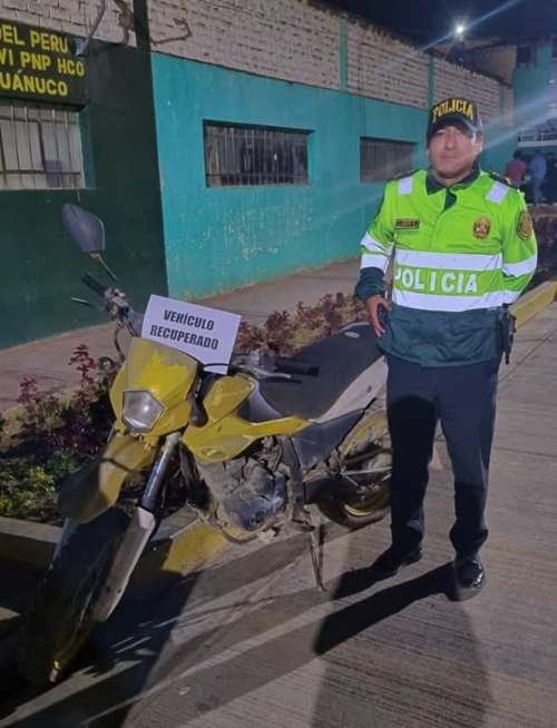 Motocicleta con requisitoria por hurto es hallada en vía pública de Pillco Marca
