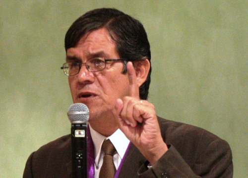 Colegio de Médico del Perú intervendrá a quienes recomienden dióxido de cloro.