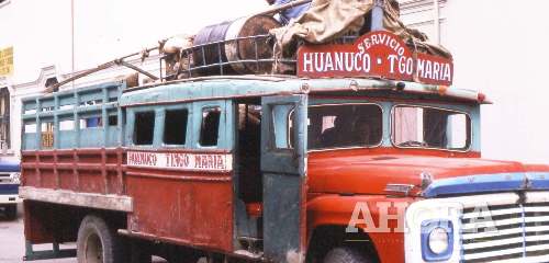 <strong>Los "Mixtos": Los carros de madera más populares de Huánuco</strong>