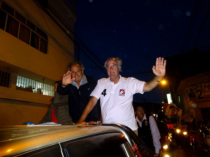 Multitudinario mitin de Barnechea en Huánuco