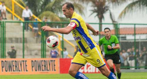 Hernán Barcos, 'El Pirata', alza la voz frente a los cuestionamientos de Wilmer Aguirre.