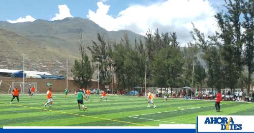 Club Lawn Tennis y Ajedrez de Huánuco inaugura nuevos camerinos y cancha de grass sintético