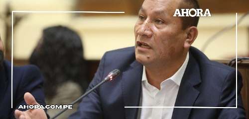 Prófugo Exministro Juan Silva intenta cobrar sueldo como director de colegio desde la clandestinidad