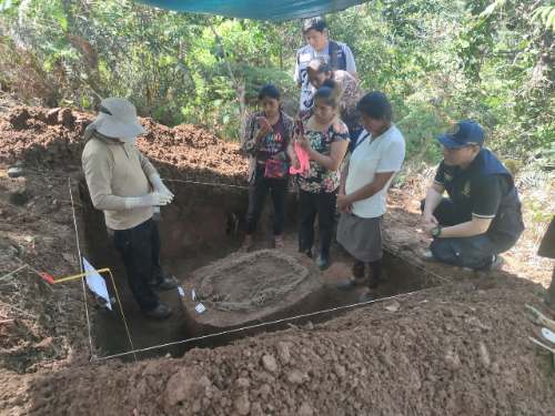 Fiscalía restituye restos de tres hermanos víctimas del conflicto armado en Huánuco