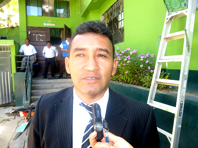 "Alto riesgo en San Rafael por viviendas en lecho del río"