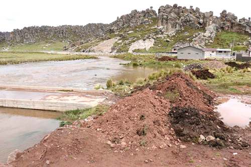 Viviendas inundadas por desborde del río en Canchacucho