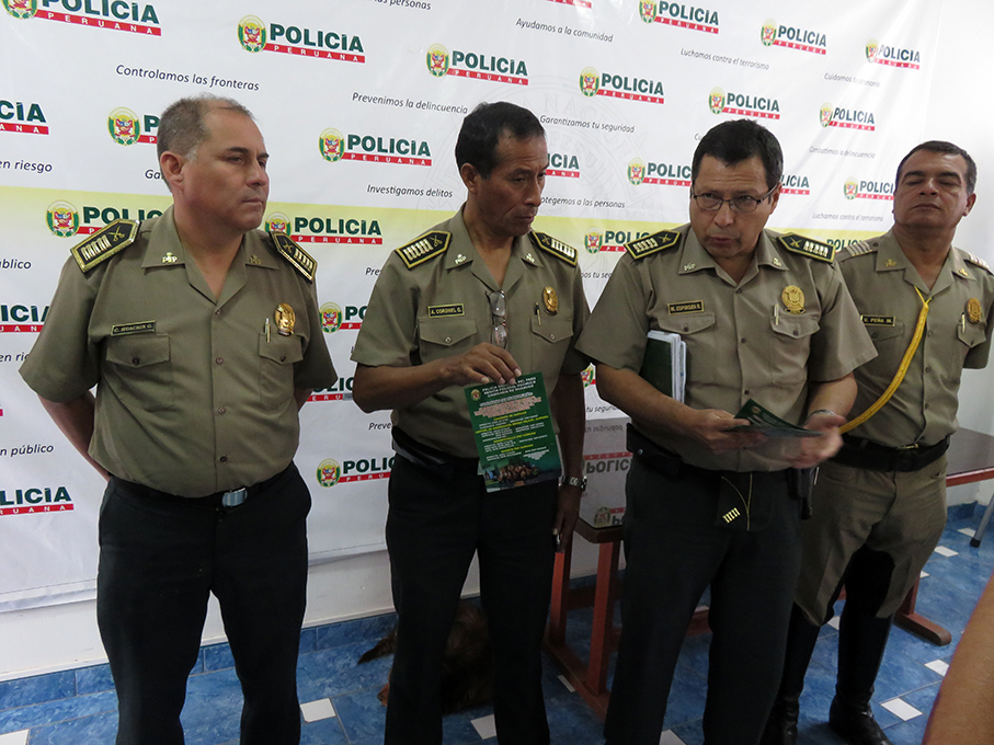 Con simulacros, policías se preparan para capturar a asaltantes