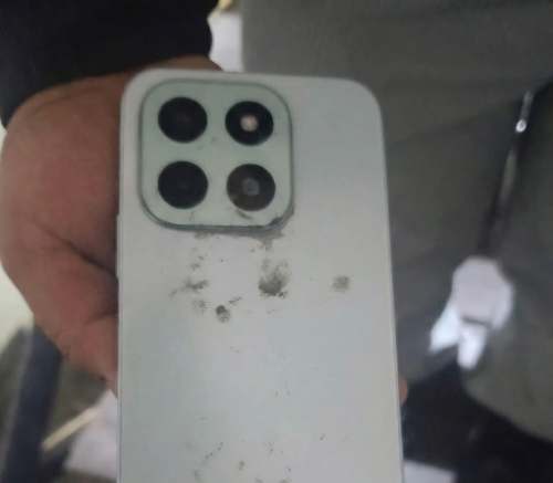 Hallan celular oculto en prendas de interno durante requisa sorpresiva en penal de Cochamarca