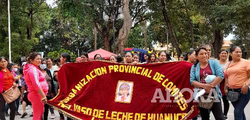 Madres del Vaso de Leche tomaron instalaciones de la Municipalidad de Huánuco