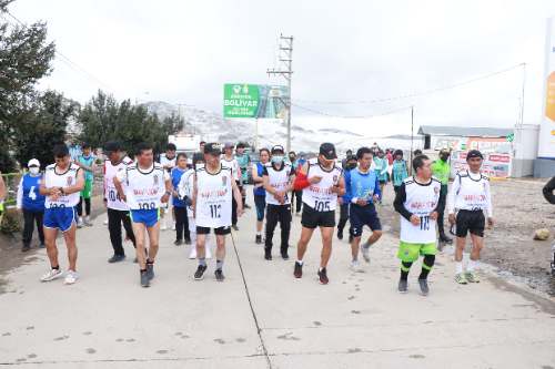 Huanuqueños presentes en la “Maratón más alta del mundo”