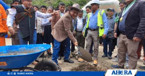 Inicia obra de la carretera Higueras - Cozo 