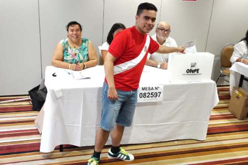 Por primera vez se eligen a candidatos al Congreso de peruanos en el exterior