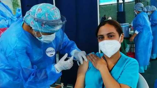 Hoy inició aplicación de dosis de refuerzo para el personal de salud