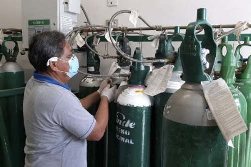 Déficit de oxígeno medicinal es de 100 toneladas cada día