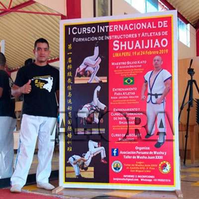 Técnico de kung fu se capacita en curso internacional