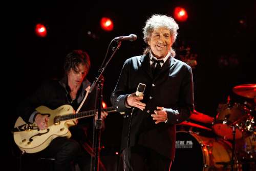 'Bob Dylan' demandado por violación