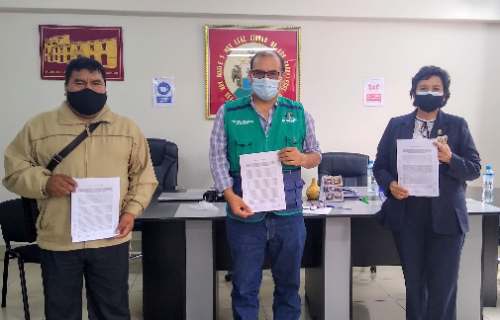 Alcalde y trabajadores municipales acuerdan pago de salarios y pactos colectivos