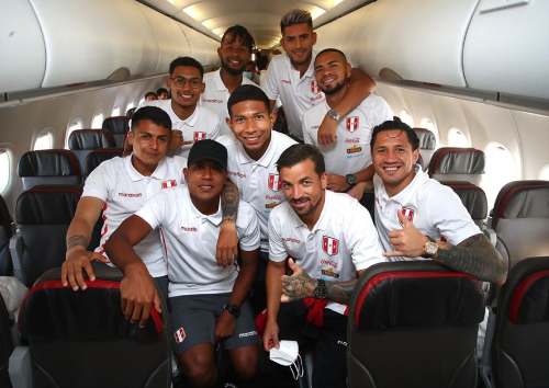 Perú ya está en Montevideo
