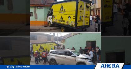 Accidente de tránsito en Huánuco sin heridos: choque entre camioneta y furgón