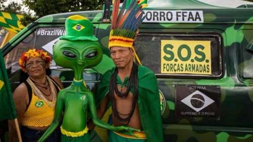 Seguidores de Bolsonaro intentaron comunicarse con extraterrestres para ganarle a Lula