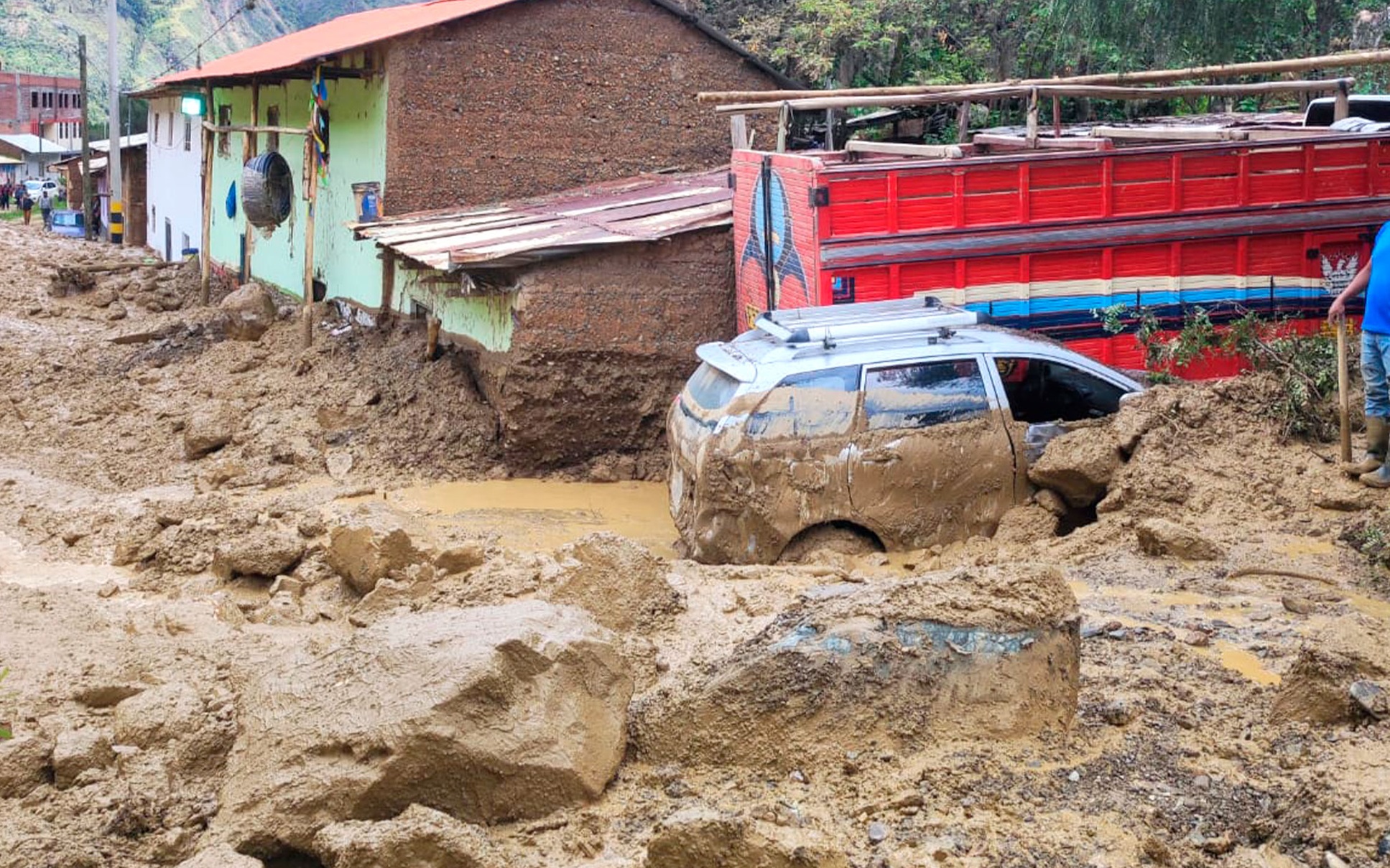 Ambo: Comuneros de Acochacán solicitan explotar cantera para financiar limpieza de quebrada y prevenir nuevos huaicos