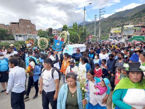 Sepultan a joven que murió durante paro de agricultores y transportistas