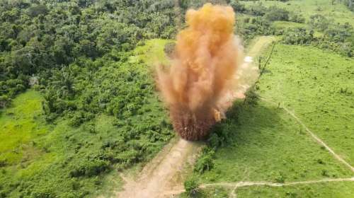 Destruyen tres narcopistas en comunidad nativa de Huánuco durante operativo antidrogas
