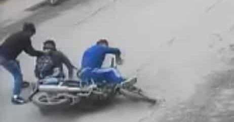 Ciudadano logra arrestar a ladrón que lo golpeó y robó