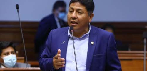 Tres congresistas solicitaron varios reembolsos de combustible en fechas que no trabajaron