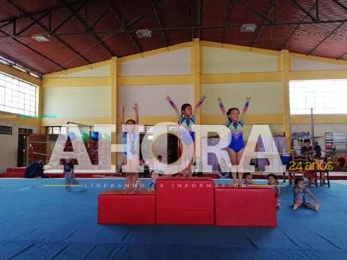Campeonato regional de gimnasia en Huánuco