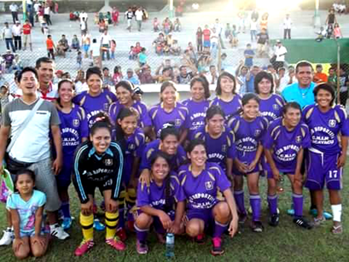 Fútbol femenino en Aucayacu